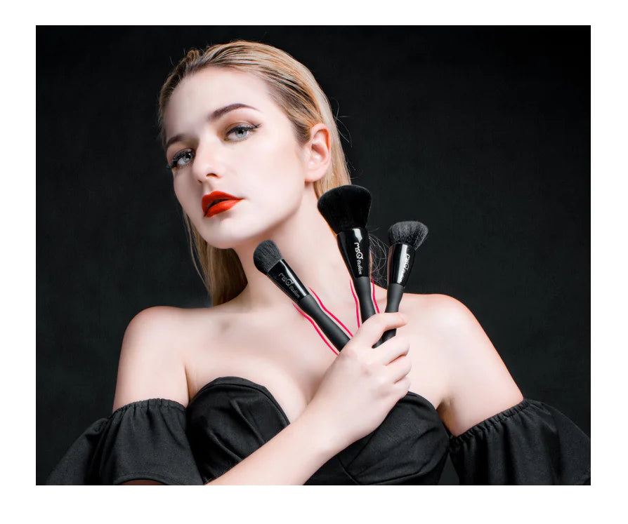 MSQ 10-Piece Black Makeup Brush Set with Magnetic Case